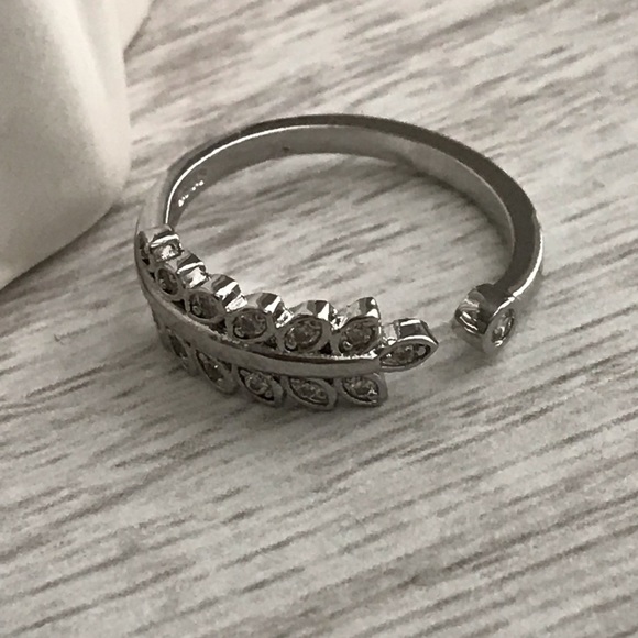 FASHION RING - Picture 7 of 8